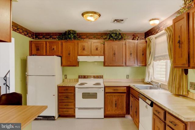 1504 WANDERING WAY, Harrisburg, PA 17110