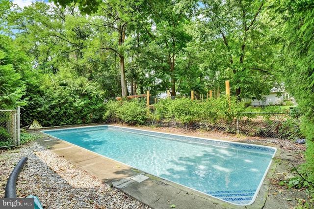1504 WANDERING WAY, Harrisburg, PA 17110