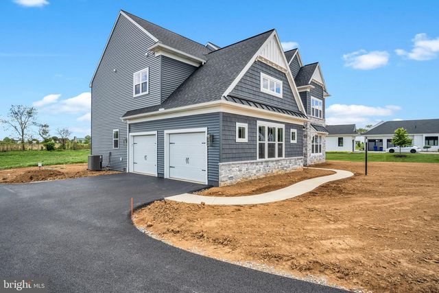 722 BRINDLE FARM LANE, Mechanicsburg, PA 17055