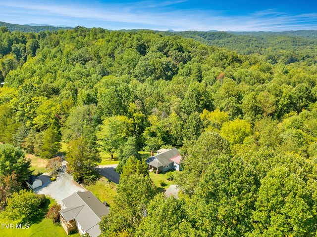 313 Richards Lane, Bluff City, TN 37618