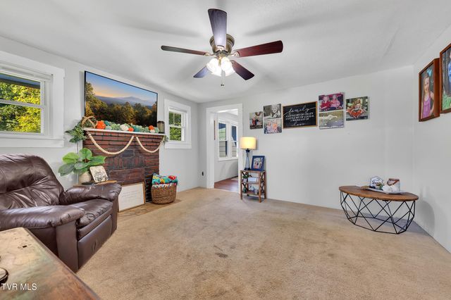 313 Richards Lane, Bluff City, TN 37618