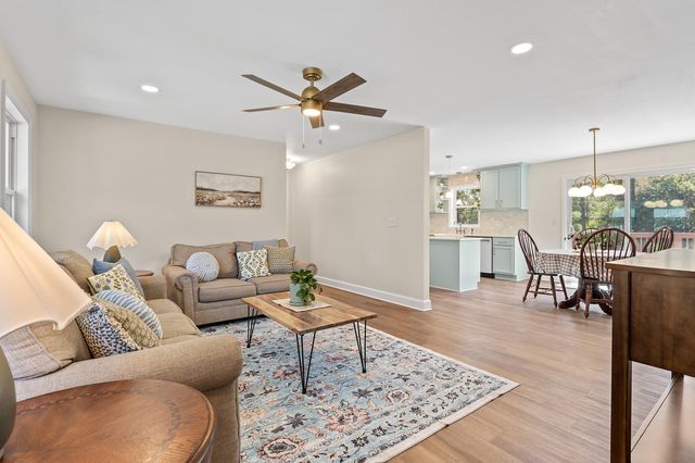 118 Kirby Street, Landrum, SC 29356