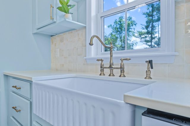 118 Kirby Street, Landrum, SC 29356
