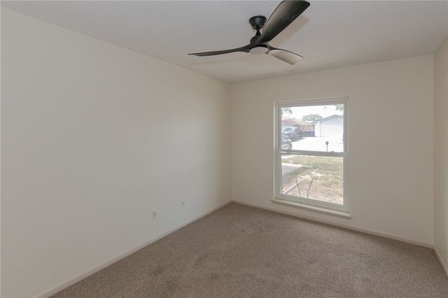 2240 Lombardy Dr, Corpus Christi, TX 78418