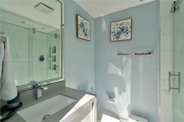 7330 SW 165th St, Palmetto Bay, FL 33157