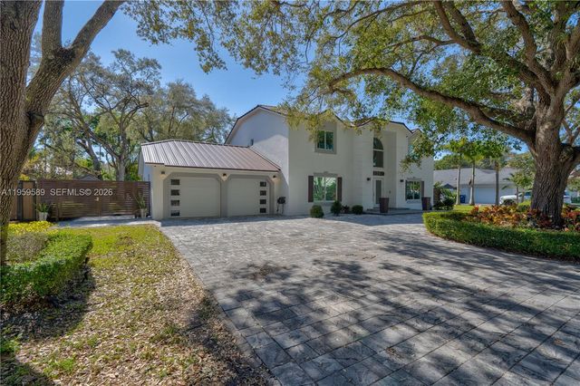 7330 SW 165th St, Palmetto Bay, FL 33157