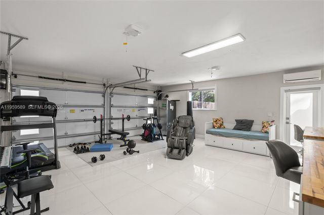 7330 SW 165th St, Palmetto Bay, FL 33157