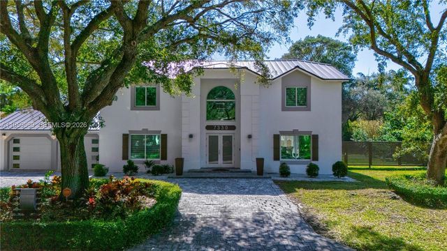 7330 SW 165th St, Palmetto Bay, FL 33157
