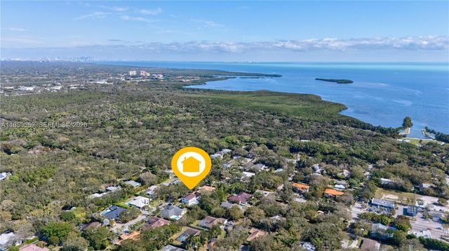 7330 SW 165th St, Palmetto Bay, FL 33157