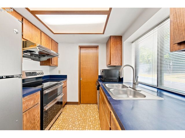 2898 Se 90TH Pl, Portland, OR 97266