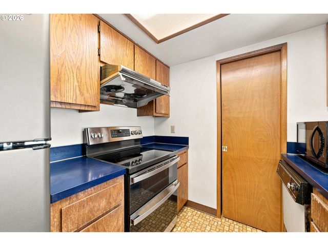 2898 Se 90TH Pl, Portland, OR 97266