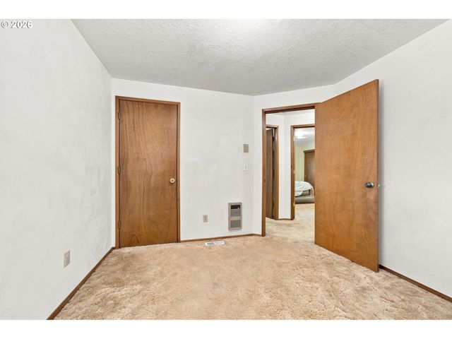 2898 Se 90TH Pl, Portland, OR 97266
