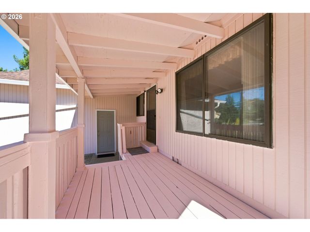 2898 Se 90TH Pl, Portland, OR 97266