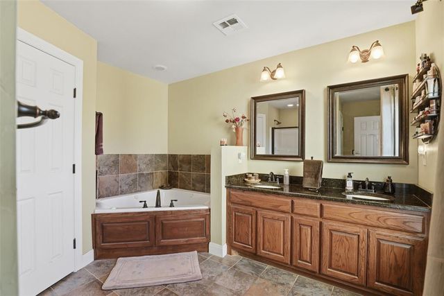 104785 S Homestead Drive, Mcloud, OK 74851