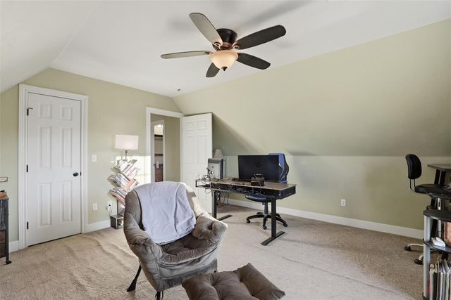 104785 S Homestead Drive, Mcloud, OK 74851