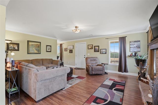 104785 S Homestead Drive, Mcloud, OK 74851