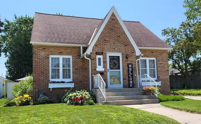 1709 Waldo BOULEVARD, Manitowoc, WI 54220