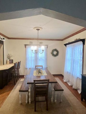 1709 Waldo BOULEVARD, Manitowoc, WI 54220