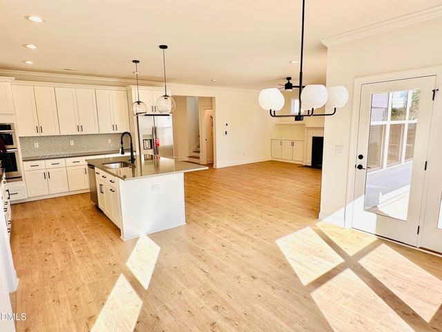 213 W Maple Avenue, Holly Springs, NC 27540