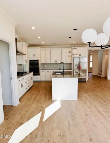 213 W Maple Avenue, Holly Springs, NC 27540