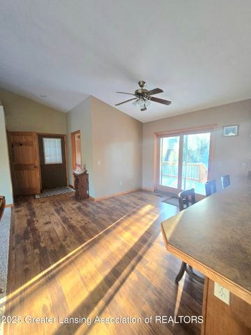 1423 W Hyde Road, St. Johns, MI 48879