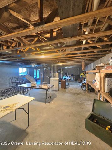 1423 W Hyde Road, St. Johns, MI 48879