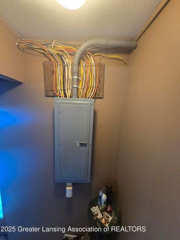 1423 W Hyde Road, St. Johns, MI 48879