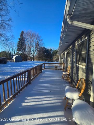 1423 W Hyde Road, St. Johns, MI 48879