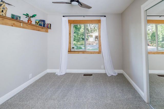 5870 Madrone Dr, Foresthill, CA 95631