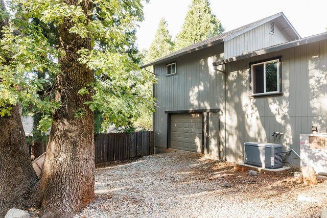 5870 Madrone Dr, Foresthill, CA 95631