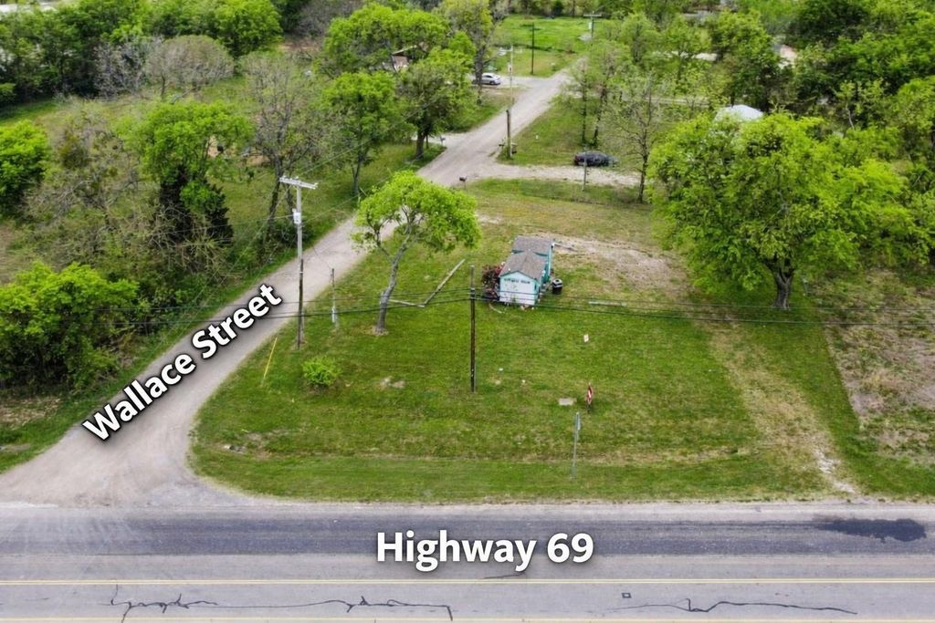 101 Wallace Street, Lone Oak, TX 75453