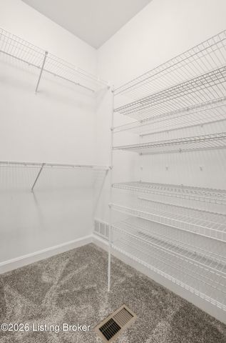 1302 Conservatory Ln, Louisville, KY 40223