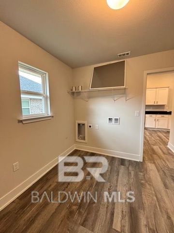 627 Mayflower Drive, Foley, AL 36535