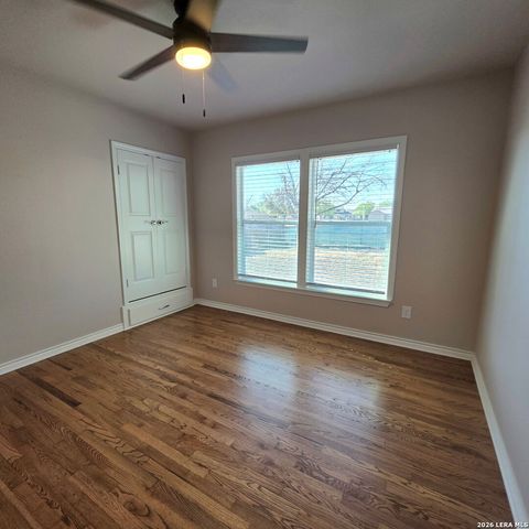 226 Antrim, San Antonio, TX 78218