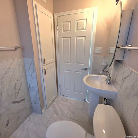 226 Antrim, San Antonio, TX 78218