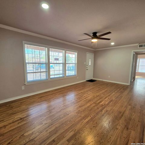 226 Antrim, San Antonio, TX 78218