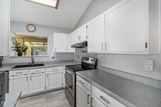 9033 W HATCHER Road, Peoria, AZ 85345