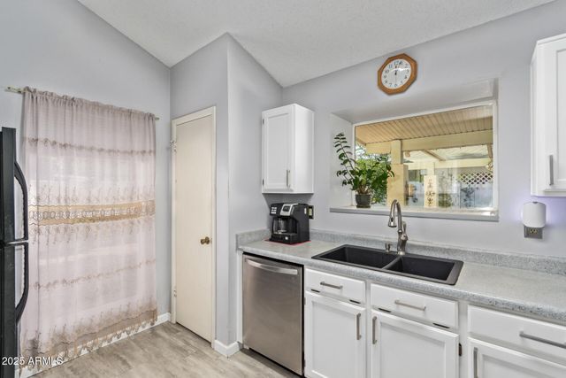 9033 W HATCHER Road, Peoria, AZ 85345