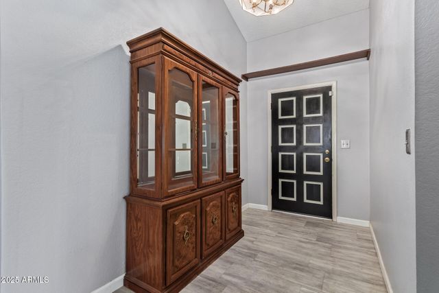 9033 W HATCHER Road, Peoria, AZ 85345