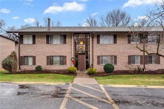 5081 Sanlin Dr, Moon/crescent Twp, PA 15108