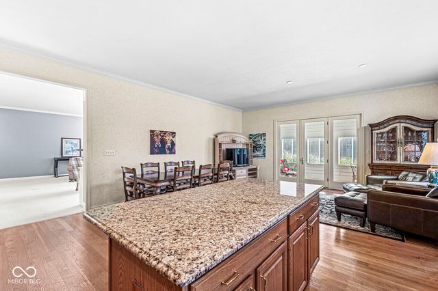 8730 Vintner Way, Indianapolis, IN 46256