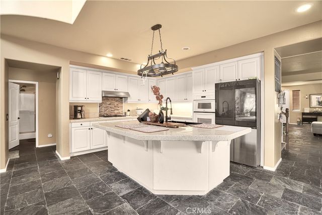 15717 Alia Court, Canyon Country, CA 91387