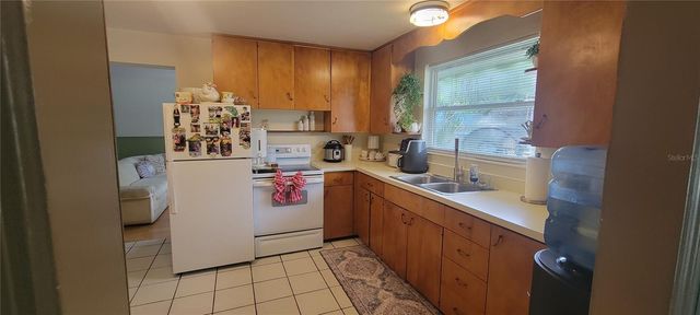 1223 57TH AVENUE E, Bradenton, FL 34203