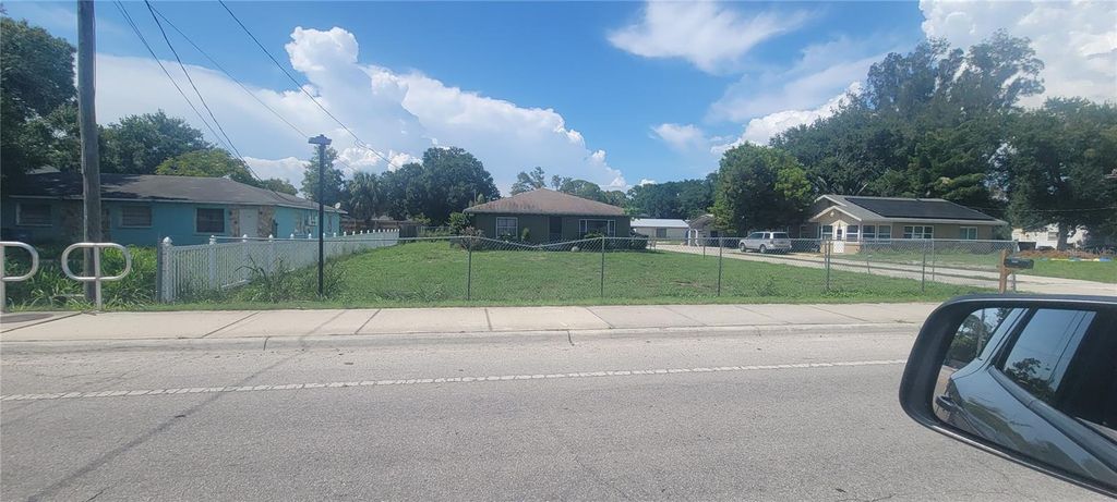 1223 57TH AVENUE E, Bradenton, FL 34203