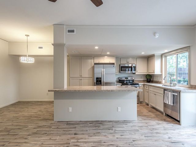 14703 Barryknoll Lane 2, Houston, TX 77079