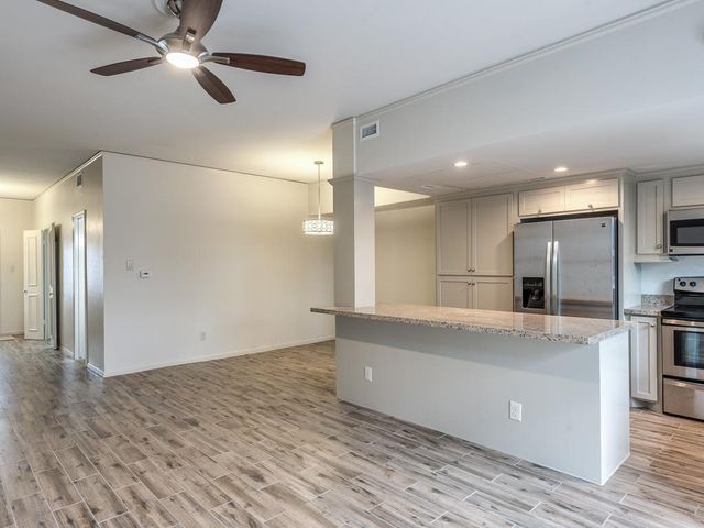 14703 Barryknoll Lane 2, Houston, TX 77079