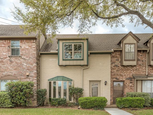 14703 Barryknoll Lane 2, Houston, TX 77079