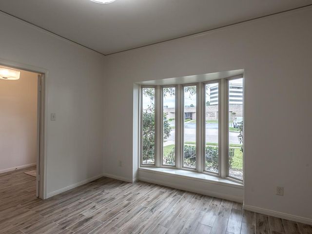 14703 Barryknoll Lane 2, Houston, TX 77079