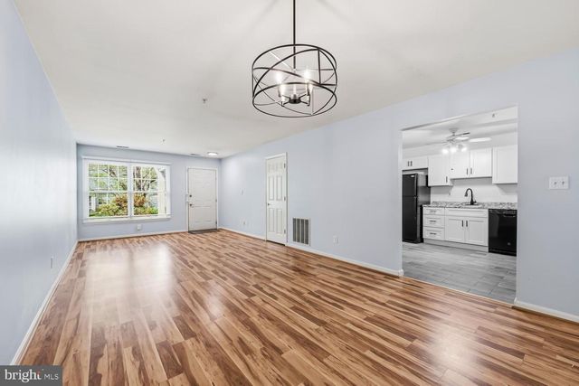 2627 COMPASS DR, Annapolis, MD 21401