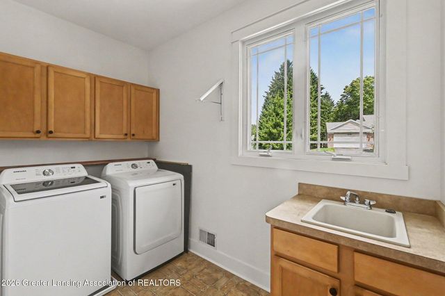 16763 Printemp Drive, East Lansing, MI 48823